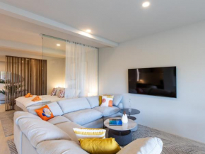 Appartement de luxe avec piscine et vue mer - FR-1-734-71